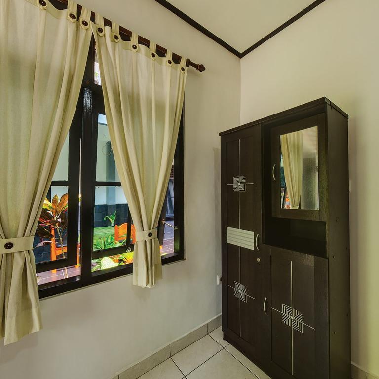 Tirta Yoga Inn 파당바이 객실 사진